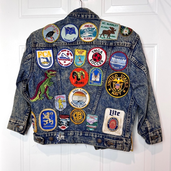 Vintage Boys Jean Denim Jacket with Patches, Levi's. Size Small - Picture 2 of 14